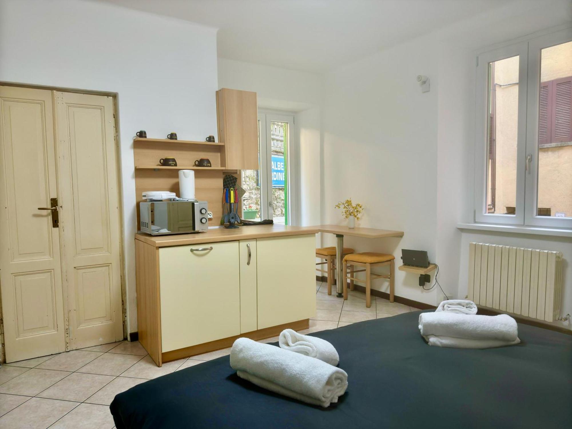 Roncati 7 Center Town Studio Apartments Bellagio Exteriér fotografie